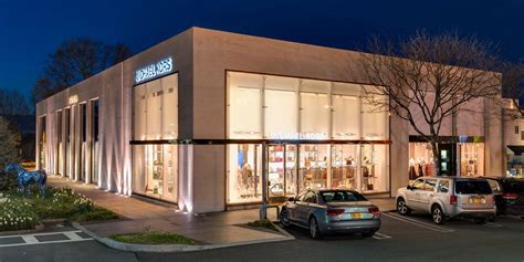 michael kors manhasset|Find the nearest Michael Kors location .